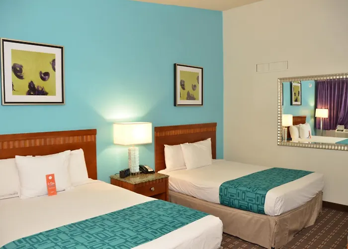 Howard Johnson By Wyndham Hotel 2*