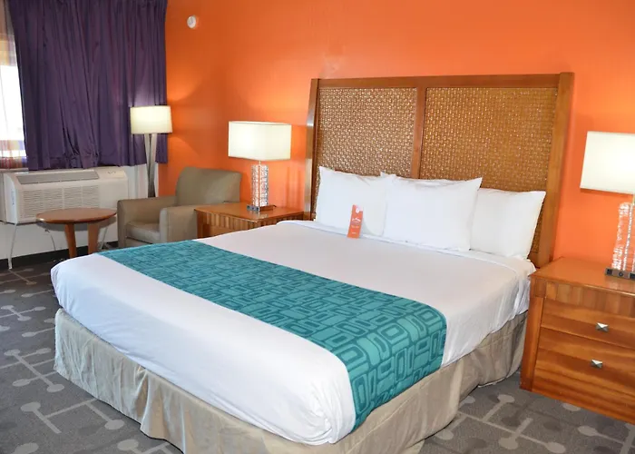 Howard Johnson By Wyndham Hotel