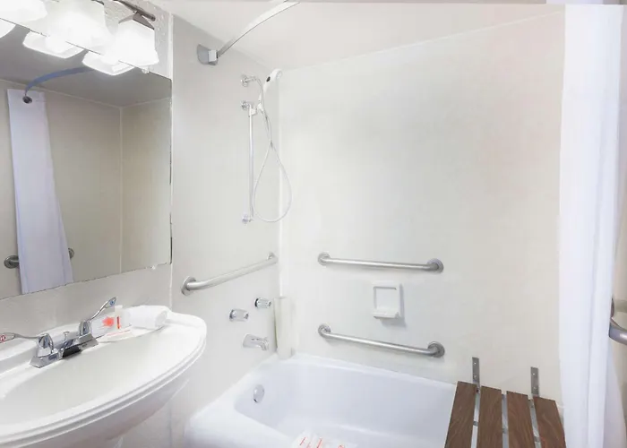 Howard Johnson By Wyndham 2* Yuma
