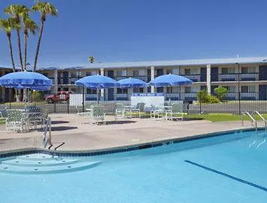 Howard Johnson By Wyndham Yuma